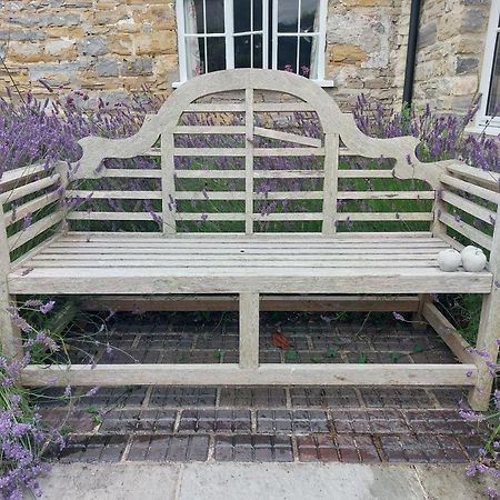 Huberts, Hotel Wedmore Exterior photo